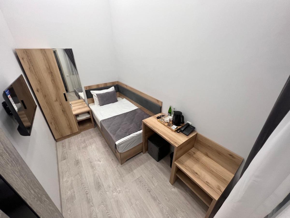 Rever Hotel Tasjkent Buitenkant foto